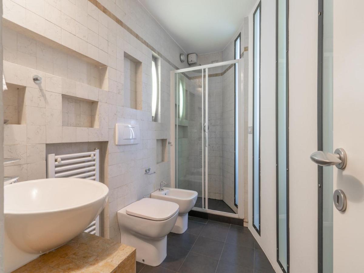 The Rent - Modern Two-bedroom Near Navigli Apartment *