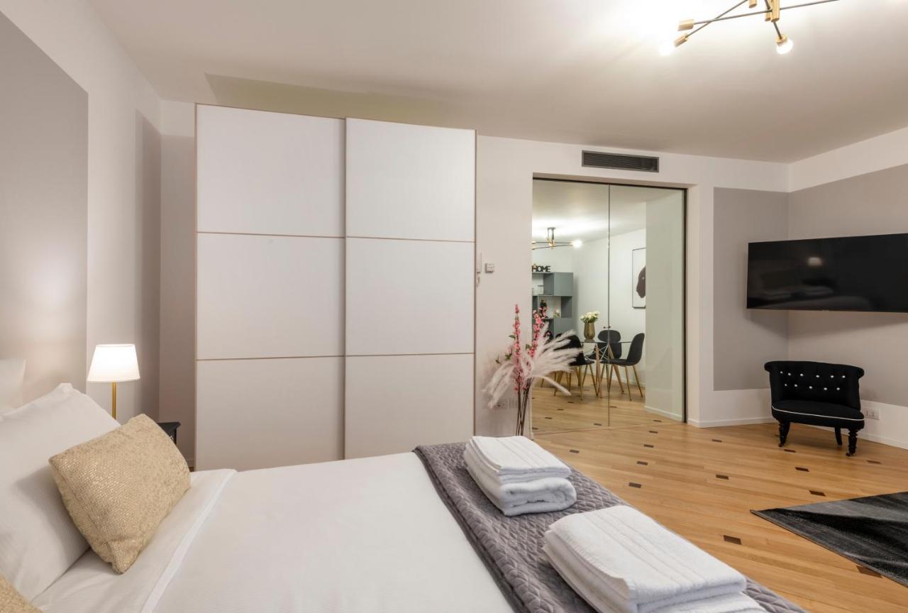 Apartment Duomo Milan