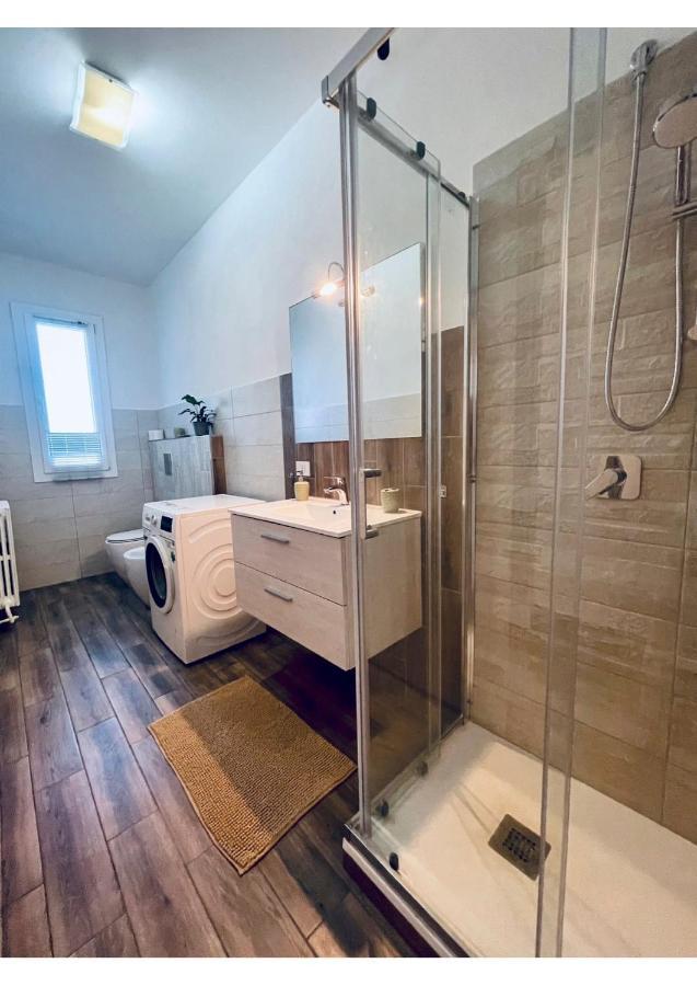 Space And Comfort In - #free Private Parking# Apartamento Milão