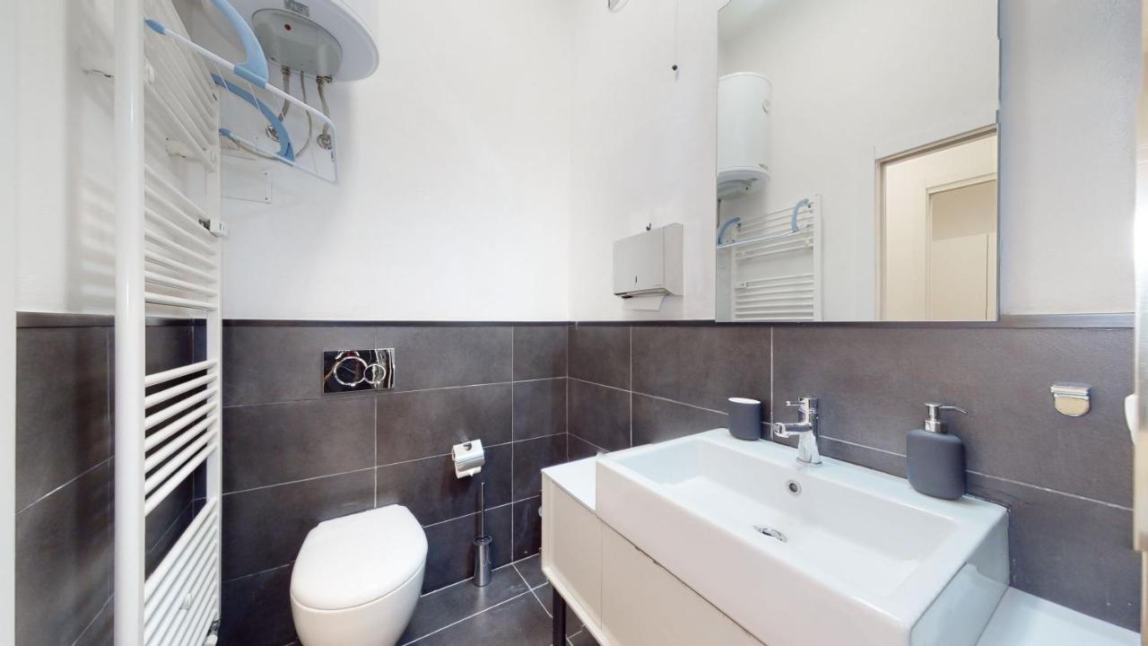 Sahi - Dei Dell'olimpo Porta Romana Apartamento *