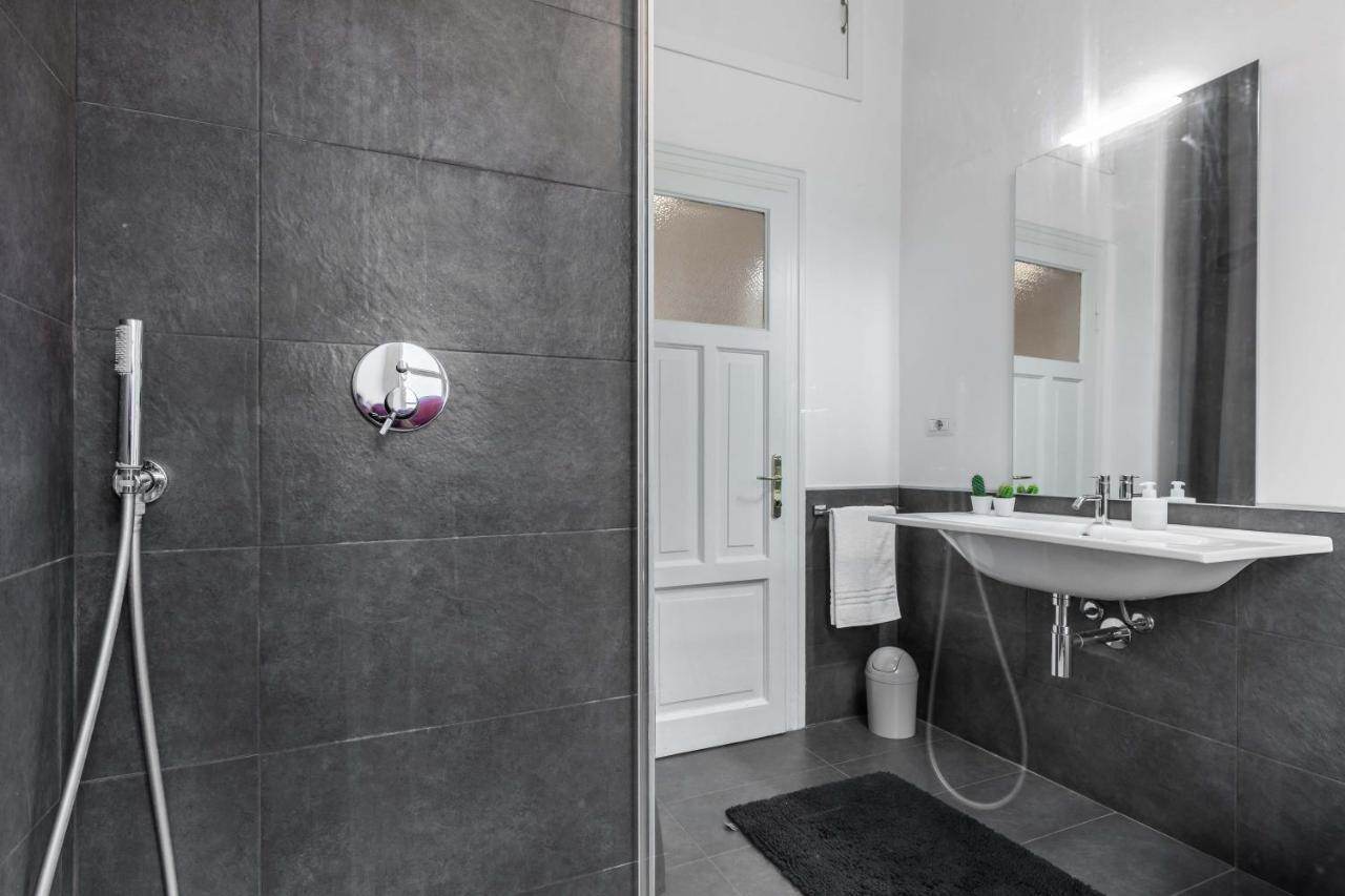 Apartamento Bilocale Zara - Stazione Centrale - Isola Design District *