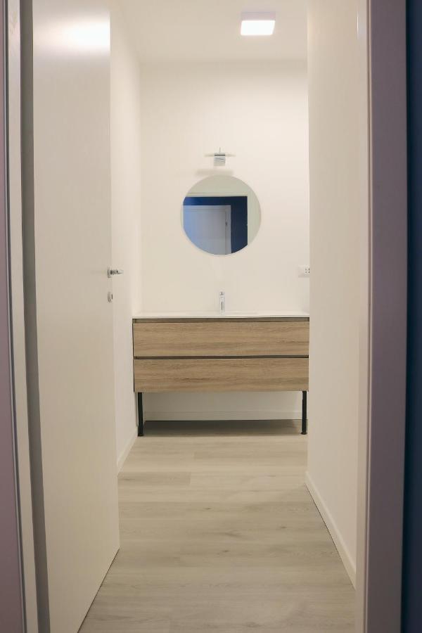 Apartment Smart And Comfy - Via Repubblica Di San Marino Mailand