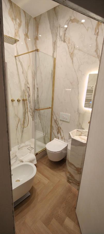 Marcora 6 G Luxury Living