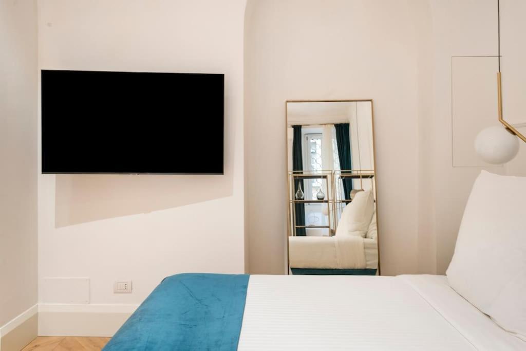 Apartment La Scala Suite-luxury Milan
