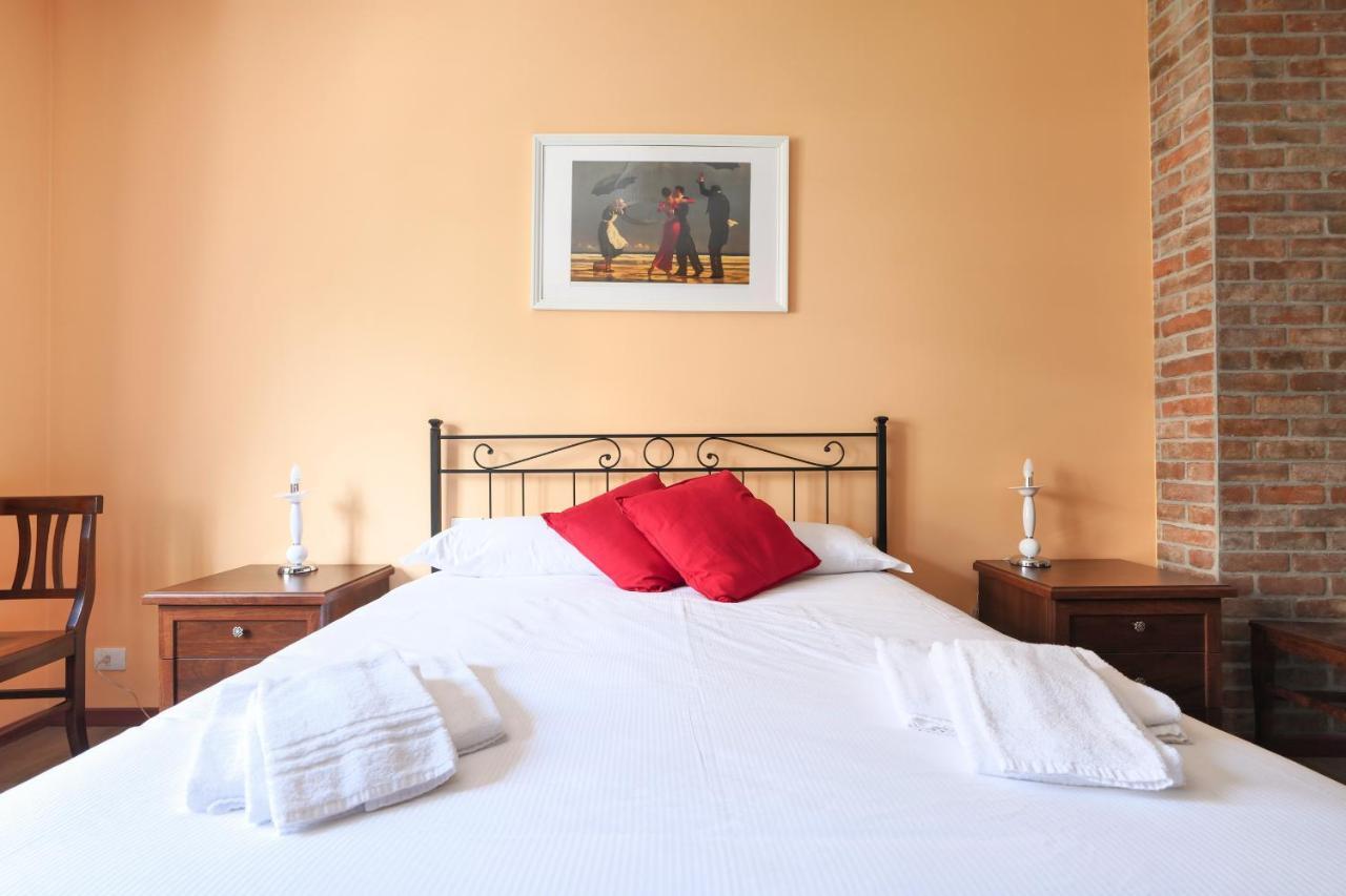 Mila Brizi Apartamento *
