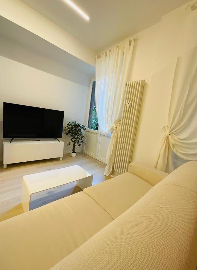 - Charlize - In The Heart Of Apartamento *