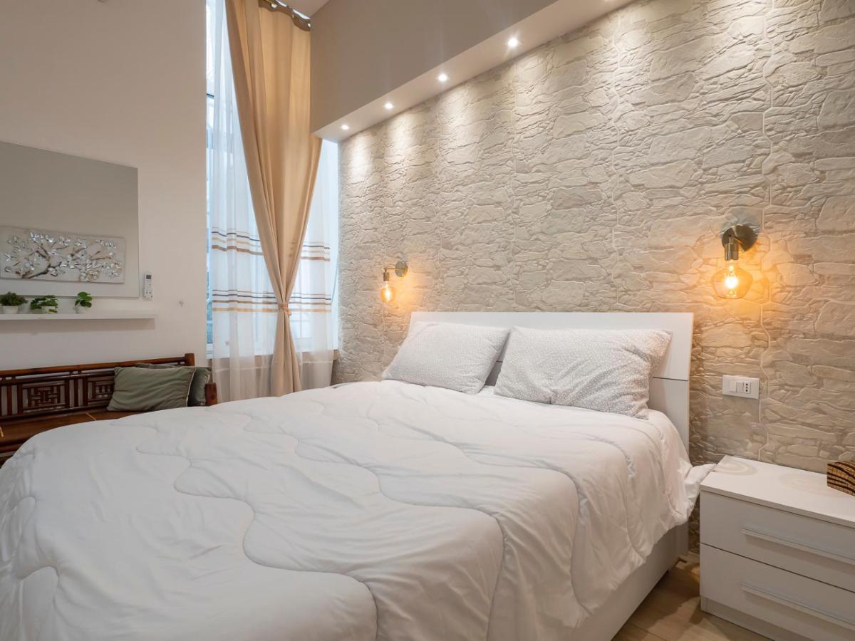 Luxury White Loft Orti 14 *