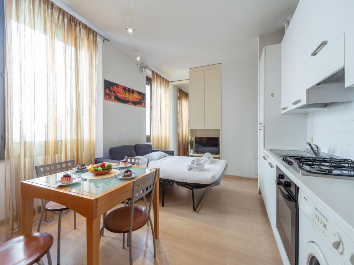 Apartment The Rent - Cosy One-bedroom In Via Fogazzaro *
