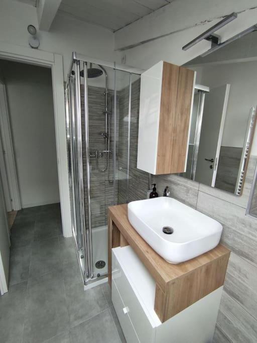 Free Parking Tiny House Wifi Netflix 15 Minuti Dal Duomo Mailand