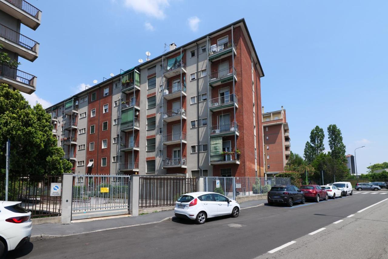 Mila Brizi Apartamento *