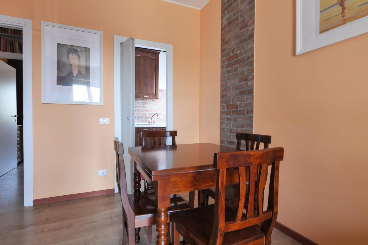 Mila Brizi Apartamento *