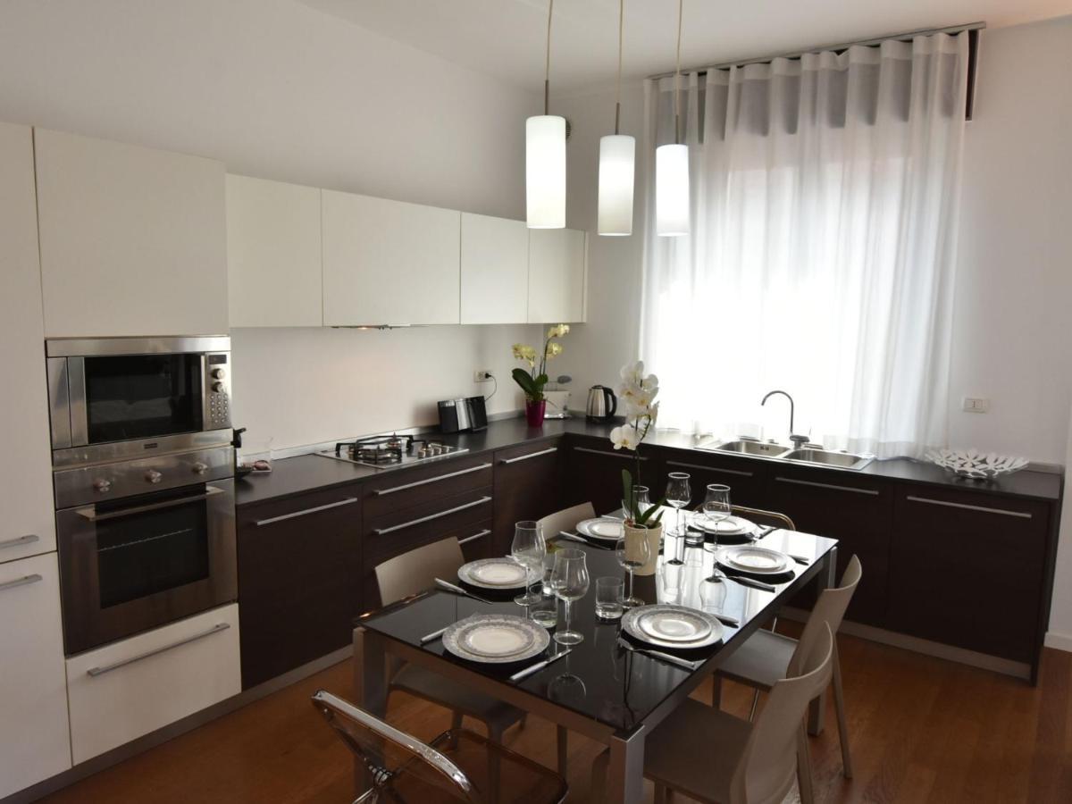 Apartment Corso Genova By Interhome Mailand