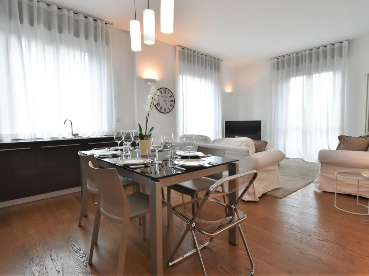 Apartment Corso Genova By Interhome