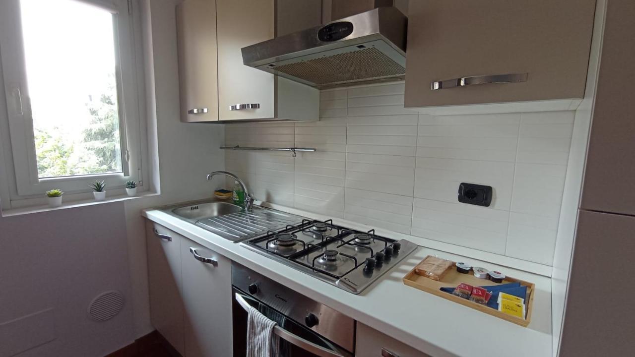 Casa Vacanze Forze Armate - Silenzioso E Confortevole Apartamento Milão