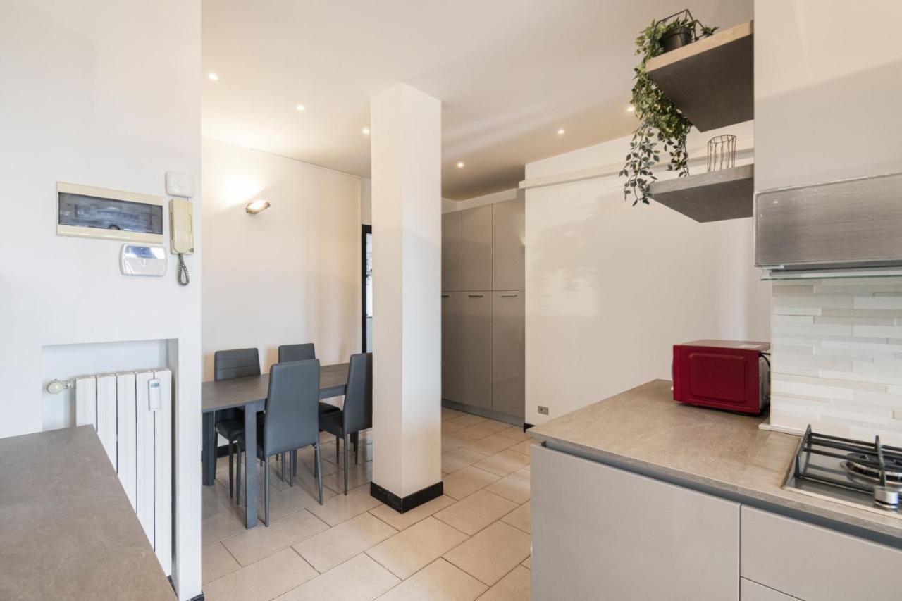 Easylife - Elegante Attico 2 Min Da Parco Sempione Apartment