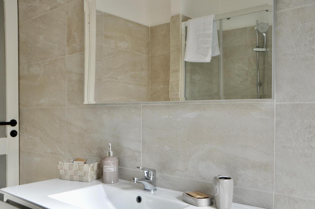 M.aurelio Light Brown Apartment *