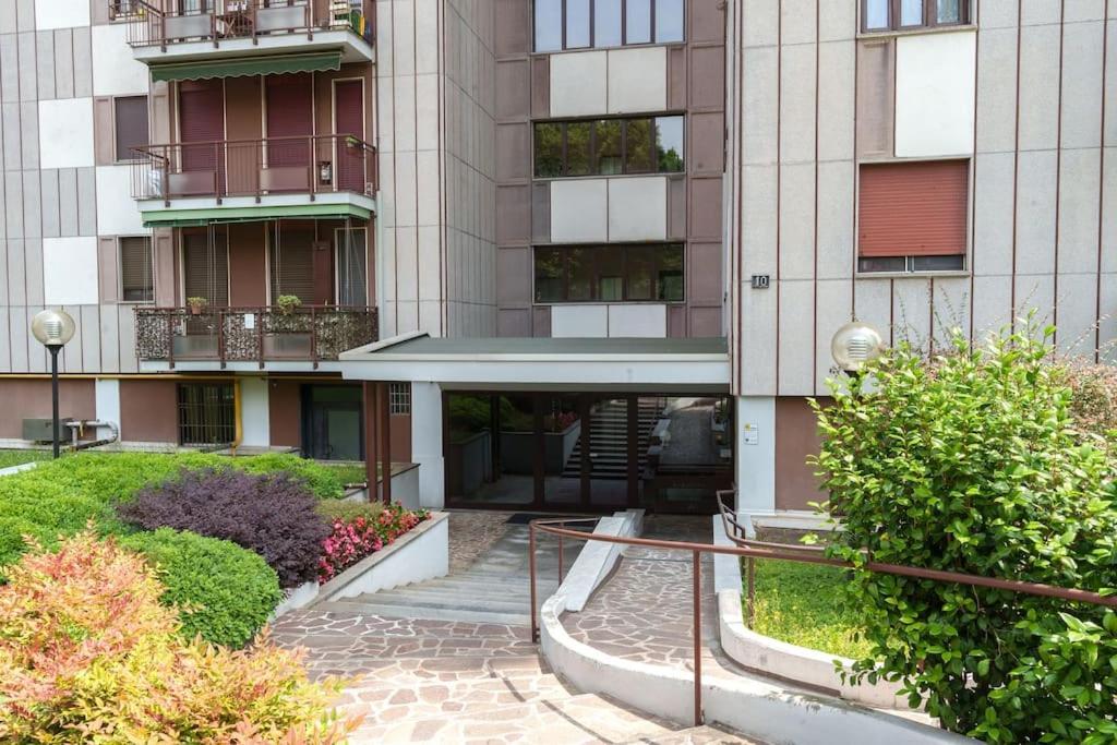 Bike Stop Apartment Mailand