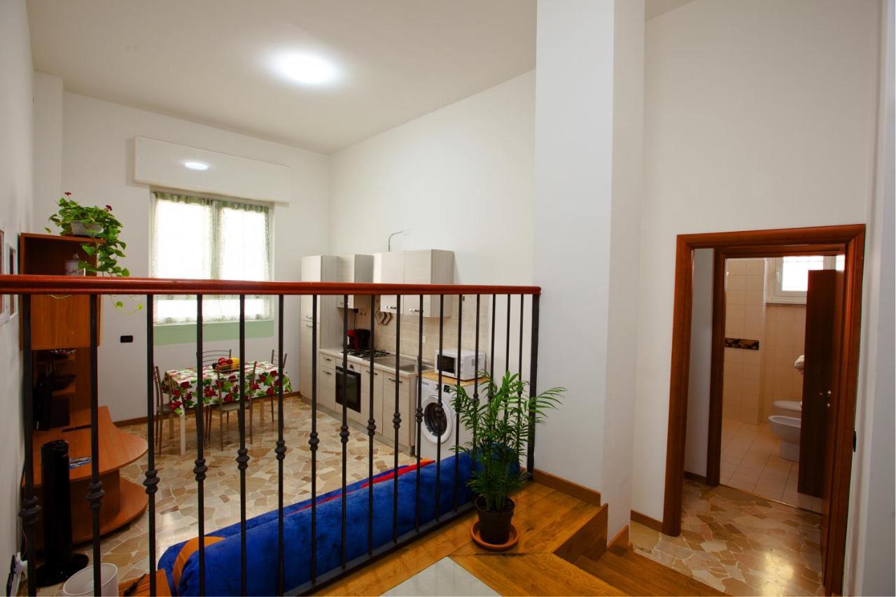 Bilocale A 400m Dalla Stazione Di Lambrate - Casa Abano * Milão