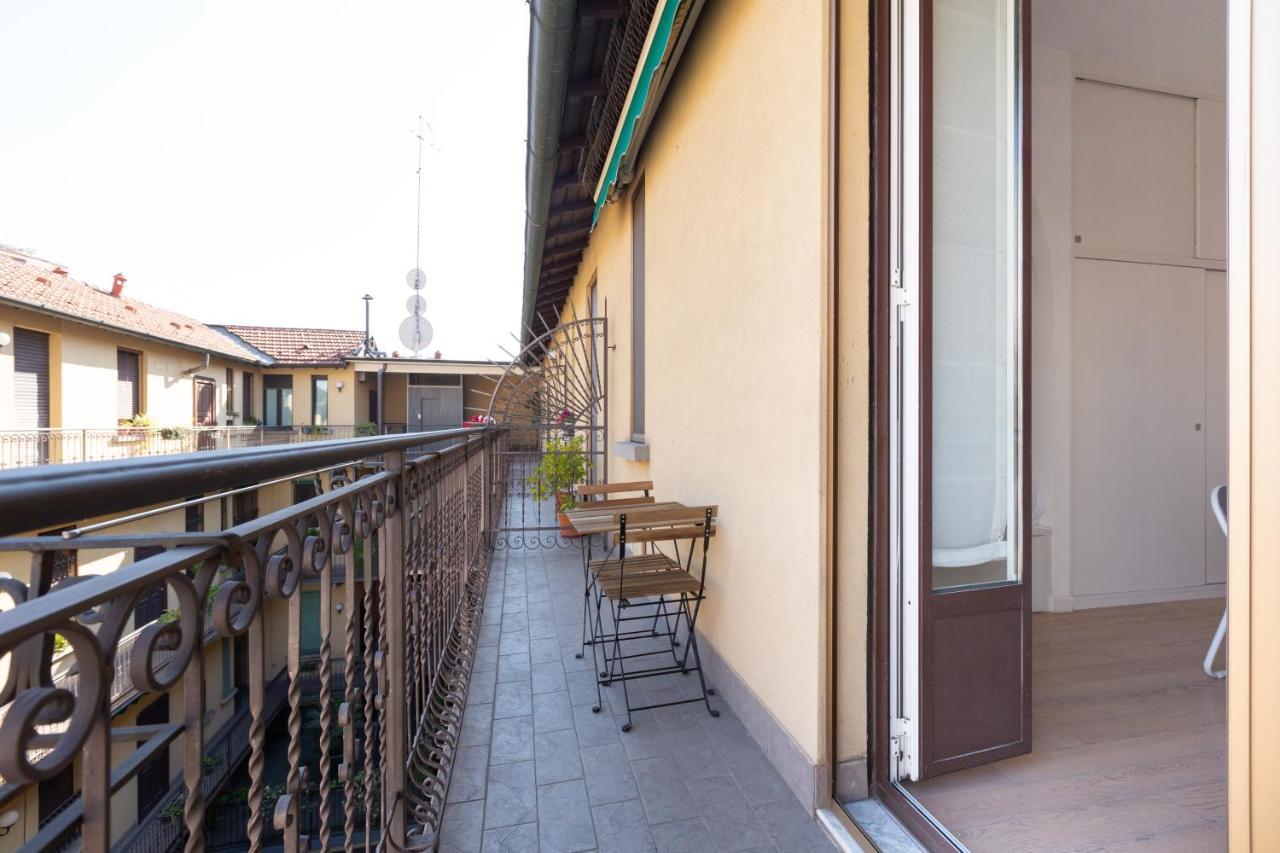 Apartment Porta Nuova Bright With Balcony Milan