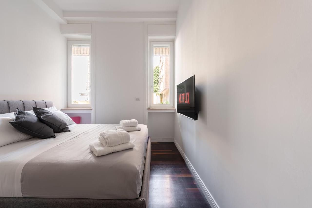 We - Bandello House, Corso Magenta * Mailand
