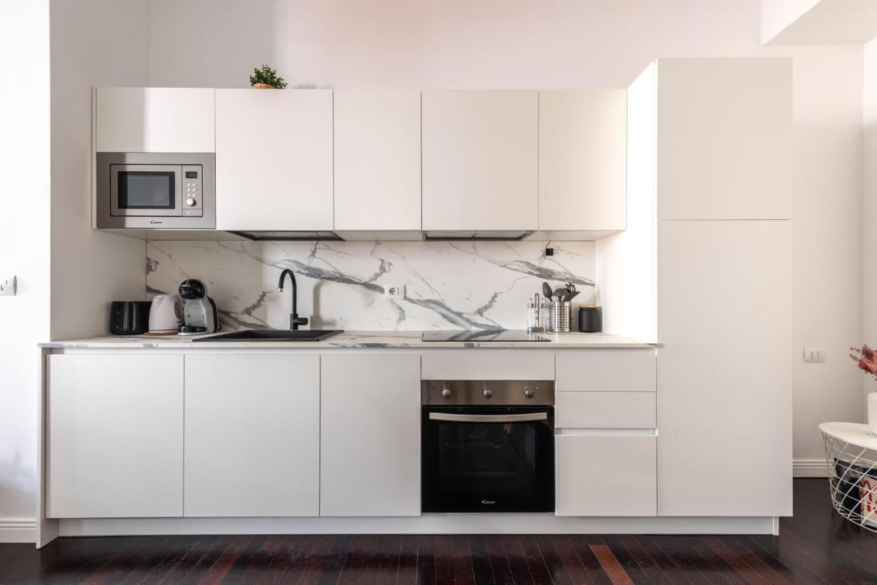 We - Bandello House, Corso Magenta Mailand