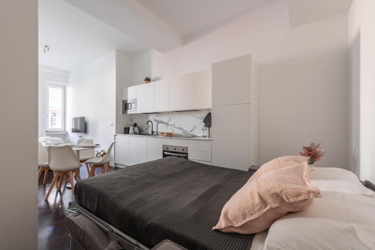We - Bandello House, Corso Magenta