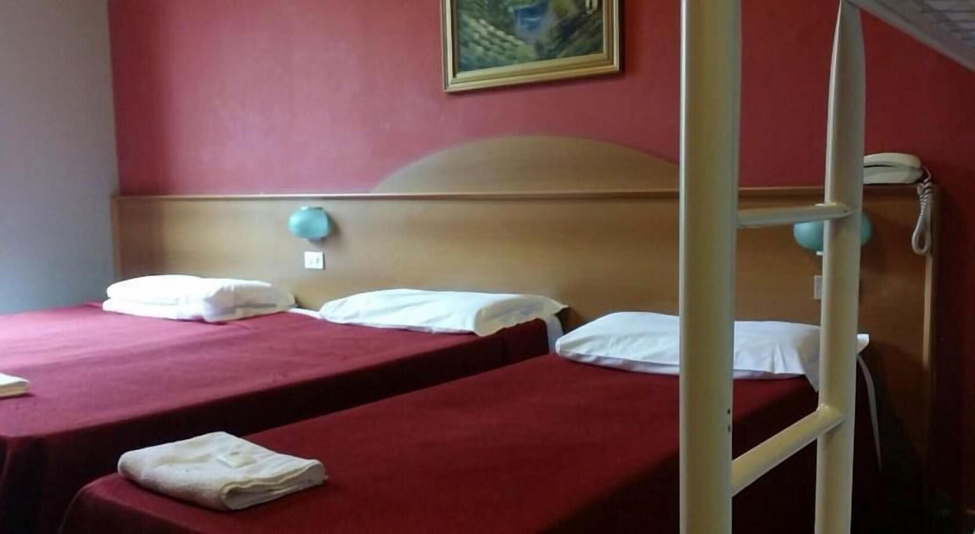 Hotel Ambra *