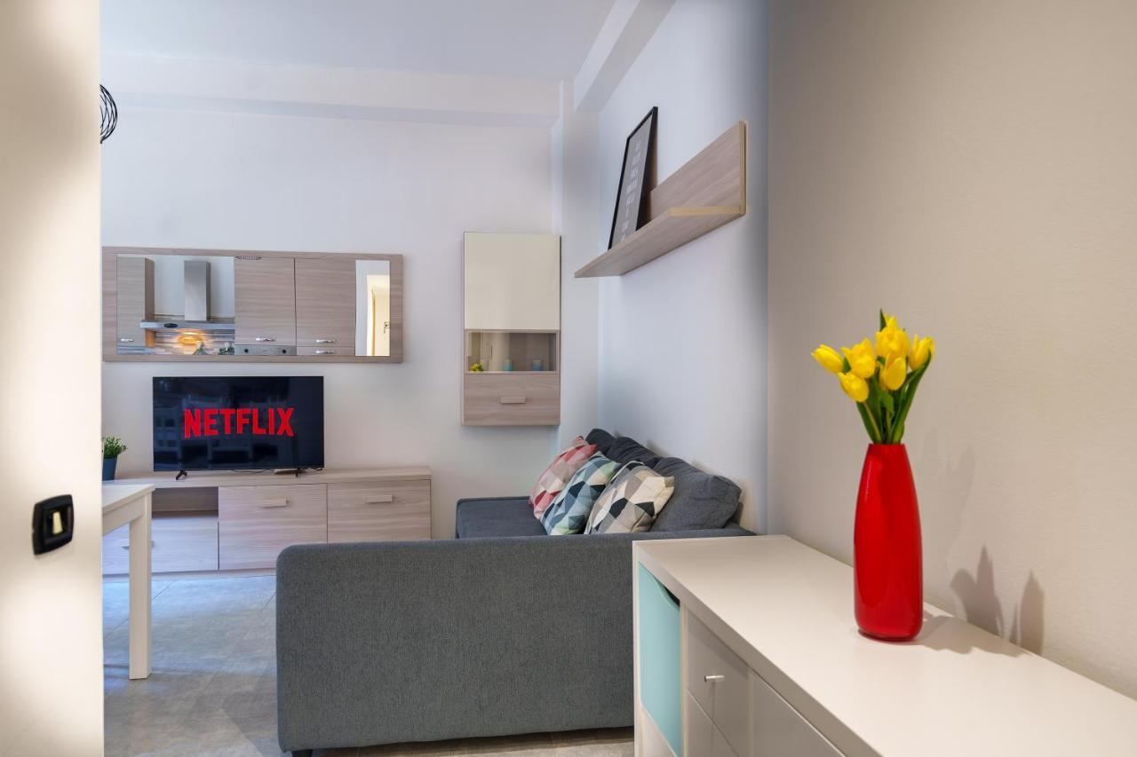 Duomo/linate Parcheggi Gratis E Tram Sotto Casa Apartment Milan