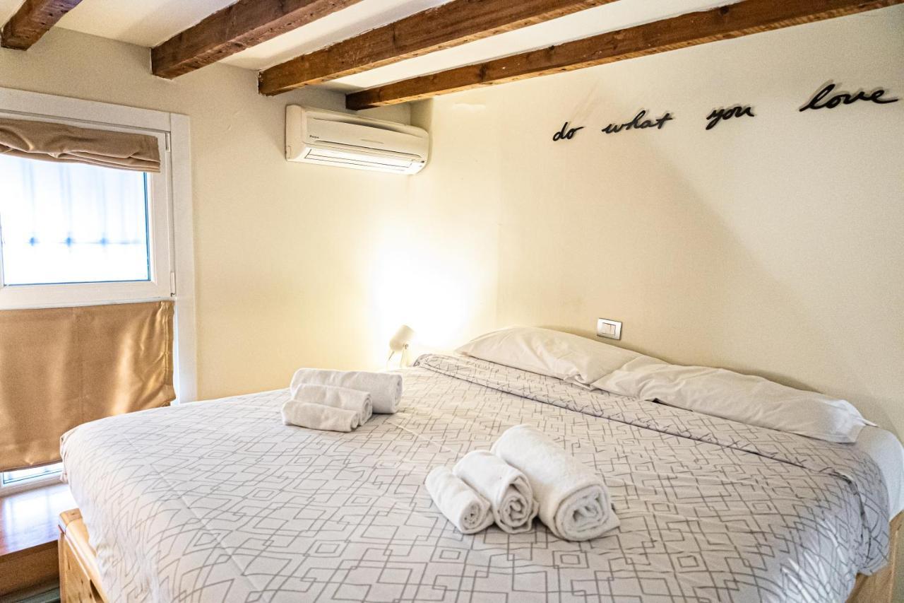 Apartment New Loft Di Design Tortona - Navigli - Darsena *