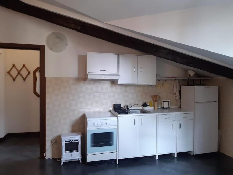 Apartamento Monolocale Piano Alto Luminoso Pochi Minuti Metro Rossa