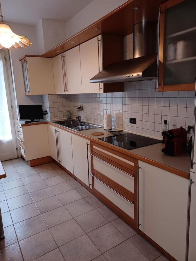 Lagosta Home-isola * Mailand