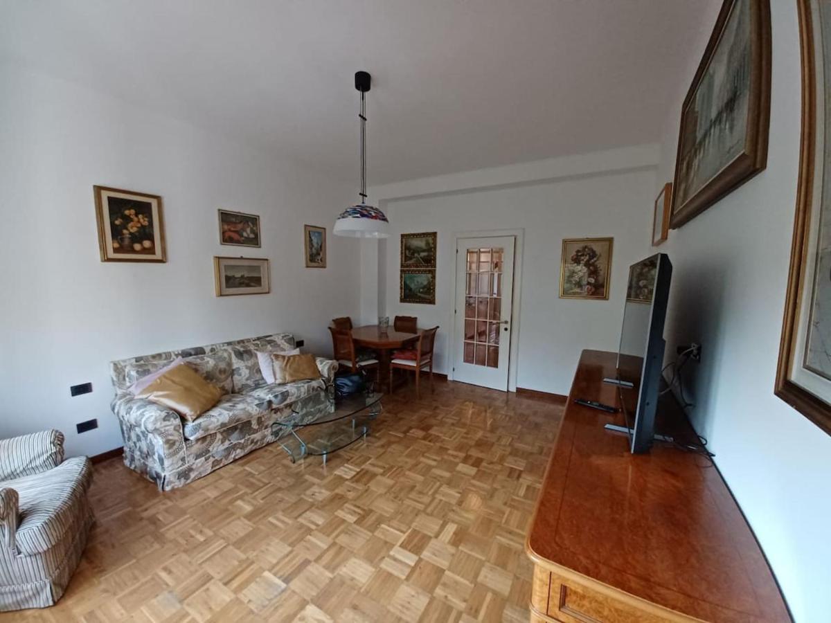 Lagosta Home-isola *