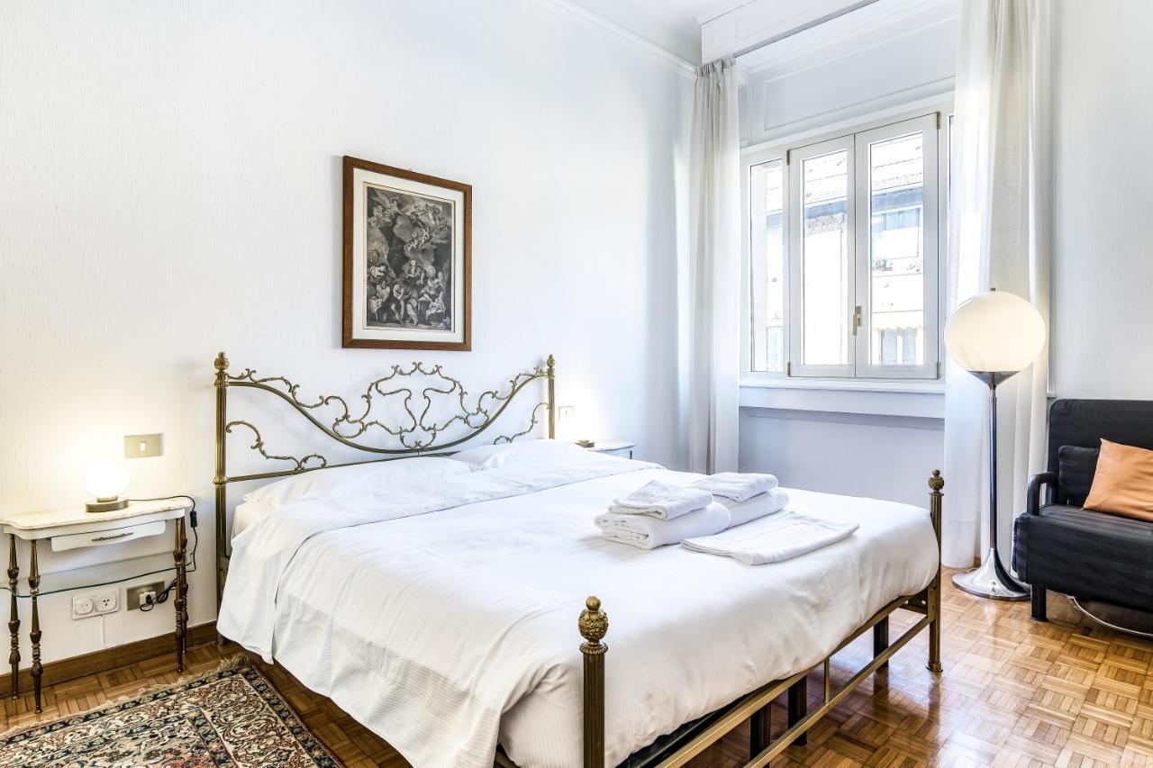 Huge Center Guastalla Gardens 8pax Apartamento