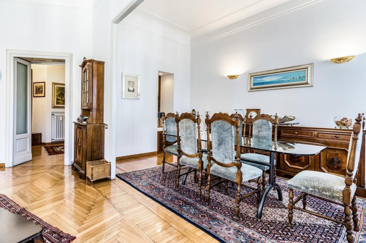 Apartamento Huge Center Guastalla Gardens 8pax