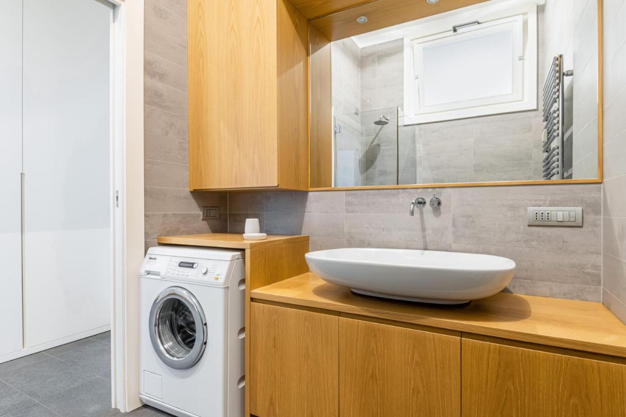 Easylife - Elegante Dimora Due Passi Dal Duomo Apartamento Milão