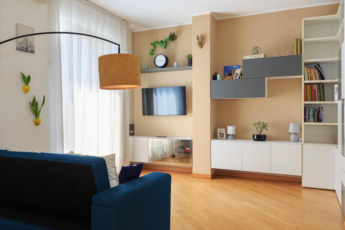 Apartment Duomo View Atticquiet Terrace! Mailand