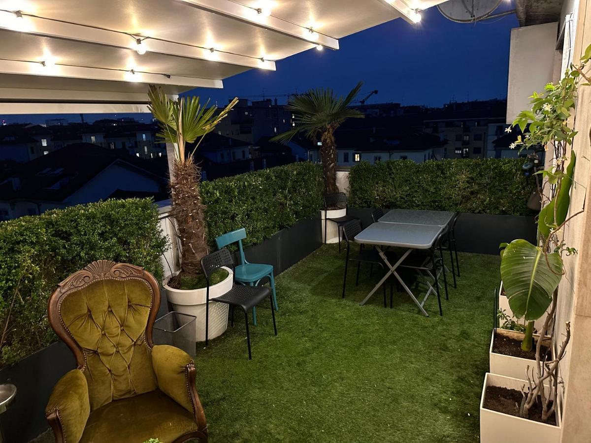 Apartment Duomo View Atticquiet Terrace! Mailand