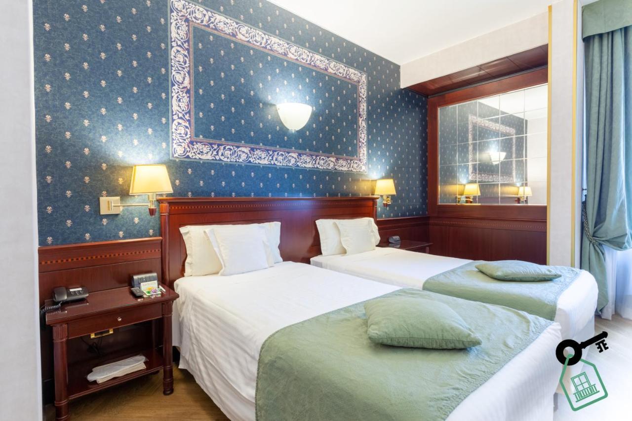Hotel Rooms Milano *