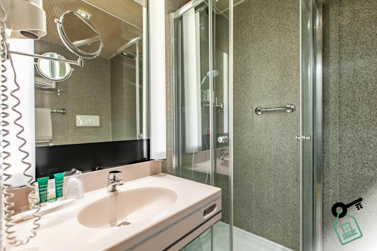 Apartment Hotel Rooms Milano *