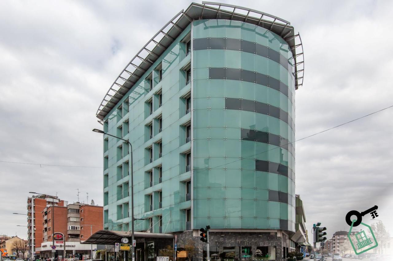 Apartment Hotel Rooms Milano *