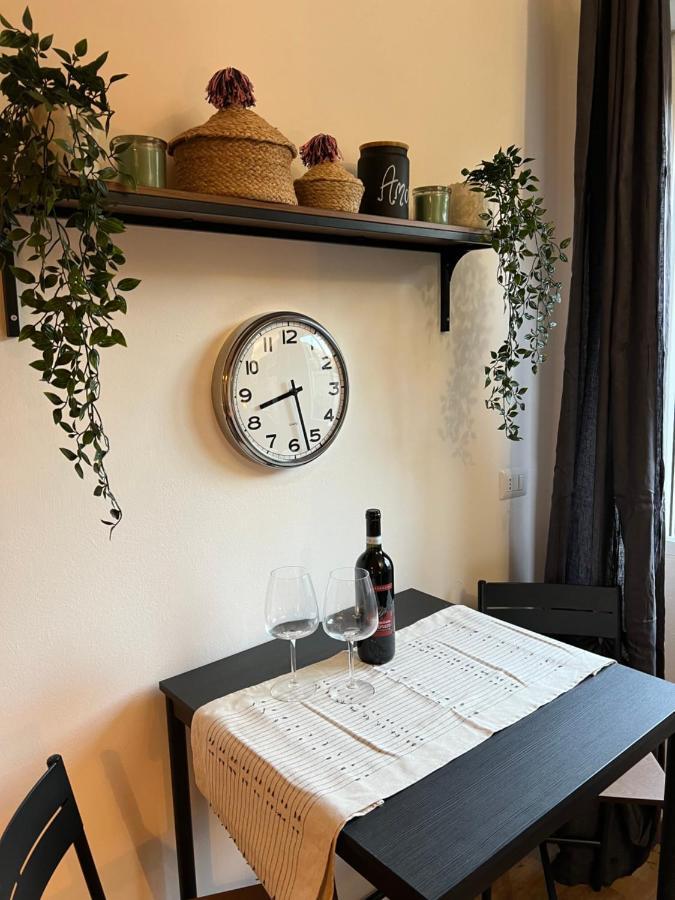 Stylish 3 Km Away From Duomo - Netflix, Wi-fi, All Comforts Included Apartment *