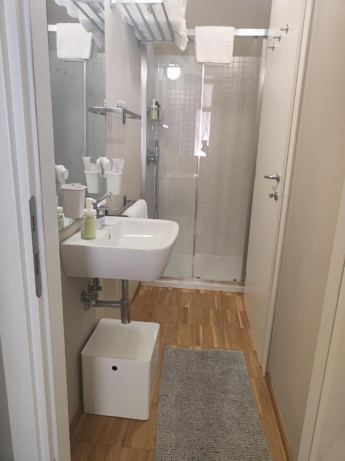 Short Rent Porta Romana Apartamento