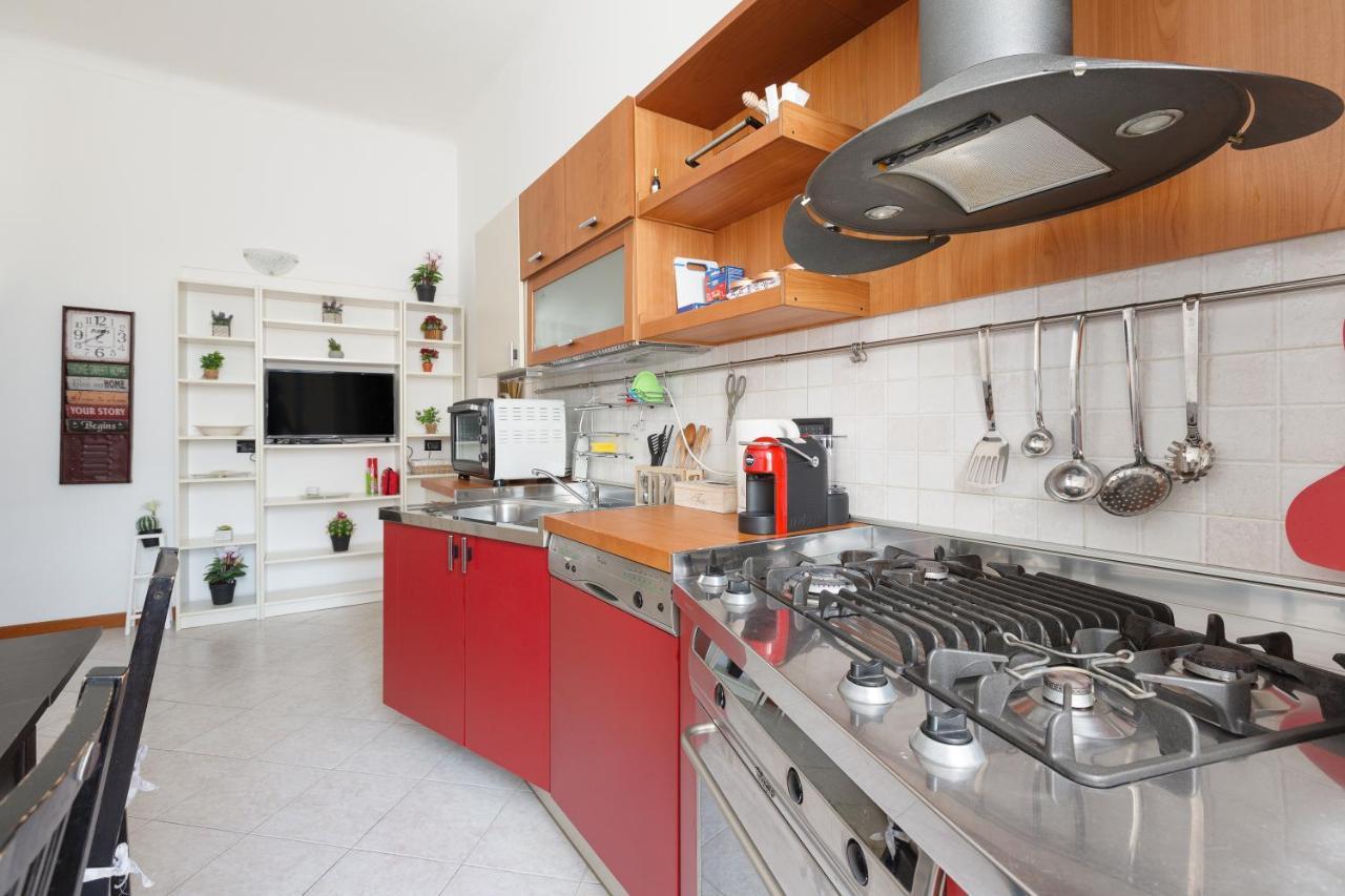 Roomy X5 - 850 M Far From Famagosta Mm2