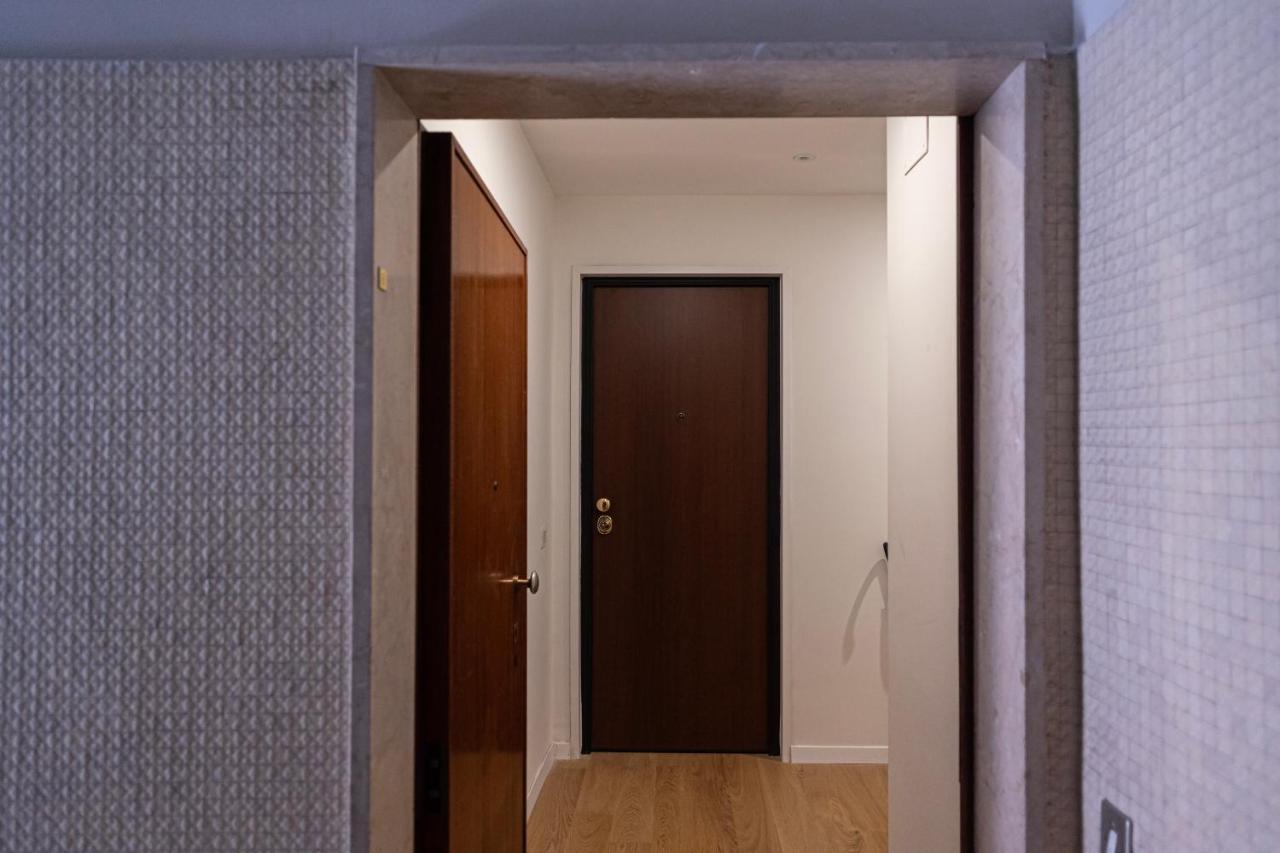 Moderno Bilocale In Corso Buenos Aires Apartamento *