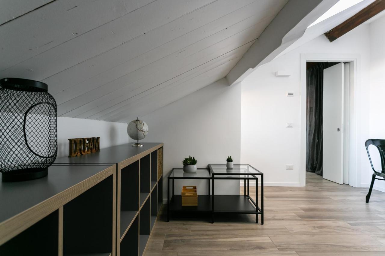 Navigli Darsena Apartamento Milão