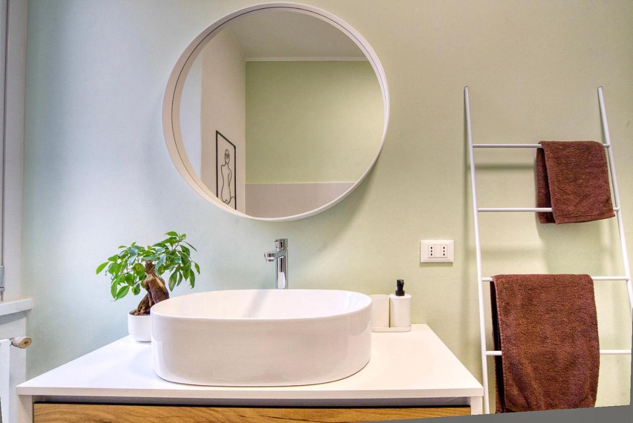 Apartment Leafy Sunshine, Bilocale In Porta Venezia, Con Metro A 1 Min A Piedi *