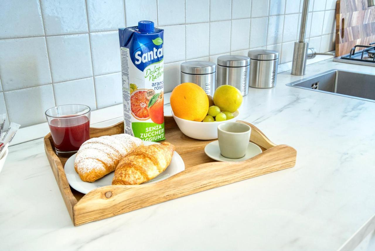Apartment Leafy Sunshine, Bilocale In Porta Venezia, Con Metro A 1 Min A Piedi *