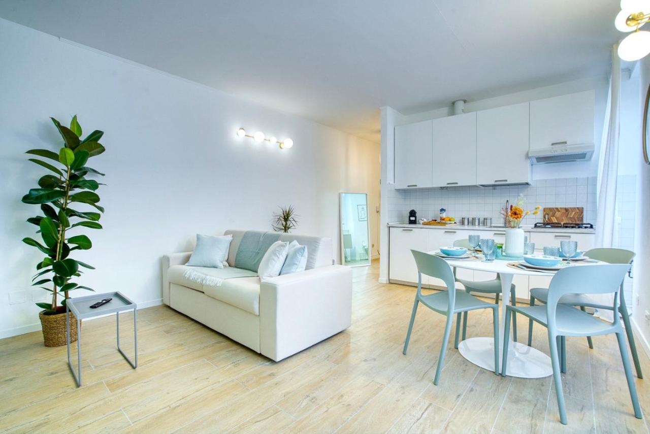 Leafy Sunshine, Bilocale In Porta Venezia, Con Metro A 1 Min A Piedi Apartment
