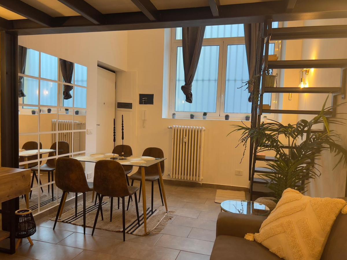 Regina In Porta Romana 3 - Sky Tv, Wifi & Breakfast Box *