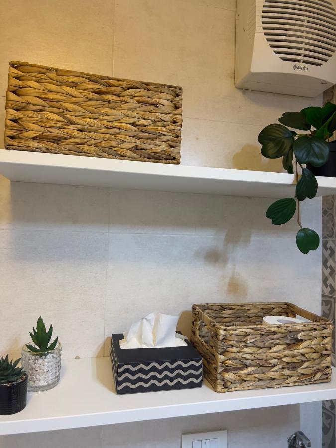Apartment Regina In Porta Romana 3 - Sky Tv, Wifi & Breakfast Box *